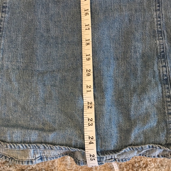 Sleeveless denim top. Soft and lightweight. - Picture 6 of 8